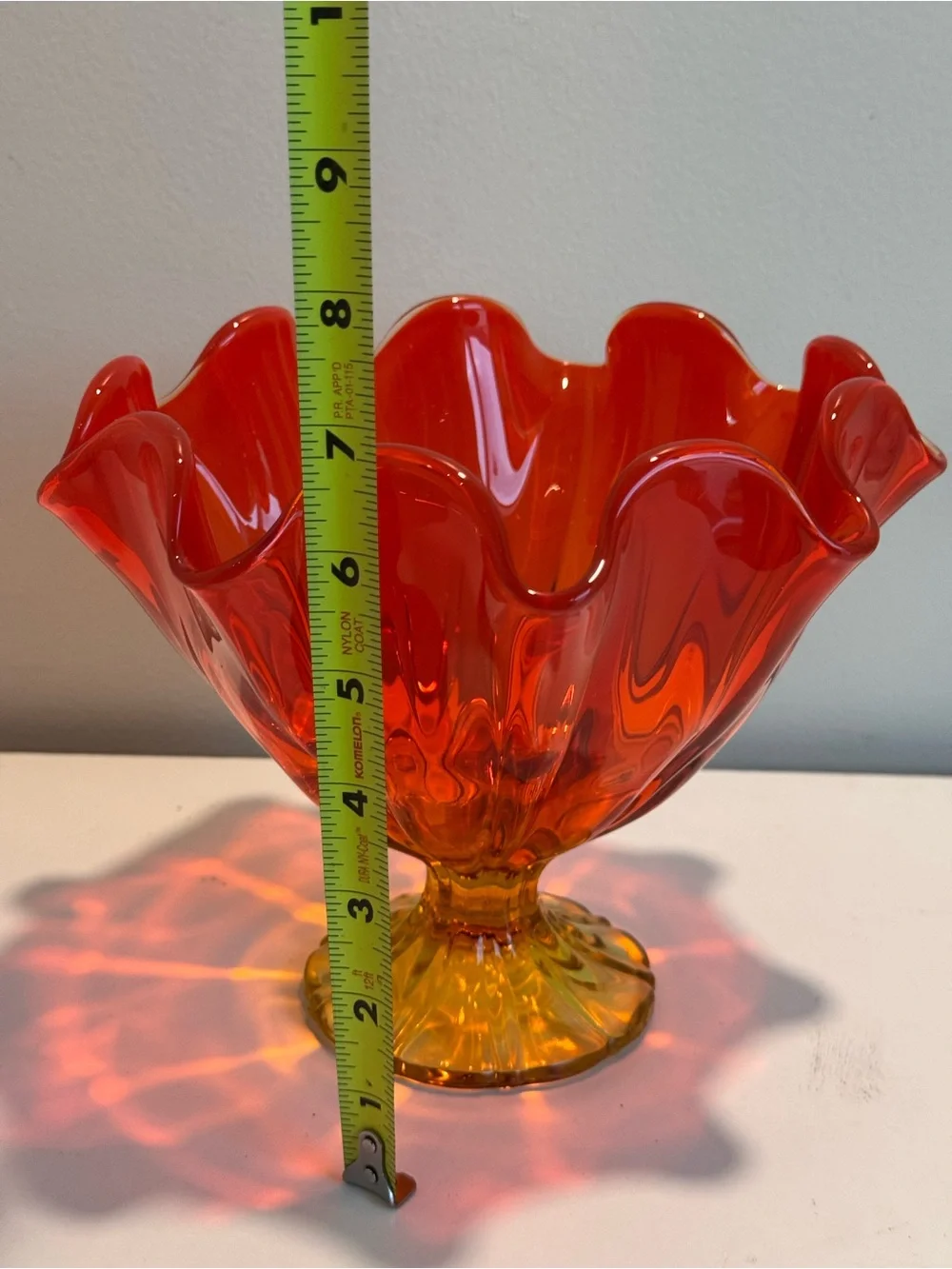 L.E. SMITH Simplicity Flame Amberina Hankerchief VASE / BOWL 7